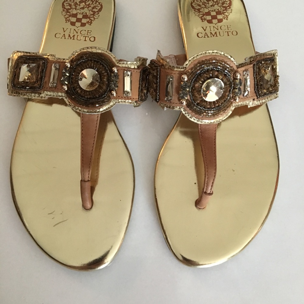 Vince Camuto gold flat thong sandal